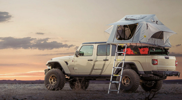 Smittybilt GEN2 Overlander Tent on Jeep Gladiator